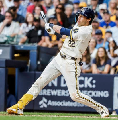 Milwaukee Brewers designated hitter Christian Yelich hits an RBI triple in the sixth inning of the MLB, Baseball Herren, USA game between the New York Mets and the Milwaukee Brewers at American Family Field in Milwaukee, Wisconsin on Wednesday July 22, 2026.  MIL20260722827 TANNENxMAURY