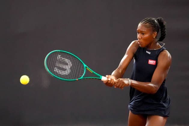 MSC Hamburg Ladies Open - Day 3 Noma Noha Akugue of Germany plays against fourth seed Anna Bondar of Hungary during their round of 16 match at the 2026 MSC Hamburg Ladies Open Women s tennis tournament at Am Rothenbaum in Hamburg, Germany. Hamburg Germany  Copyright: xOwenxHammondx originalFilename:hammond-2026msch260722_np79G.jpg