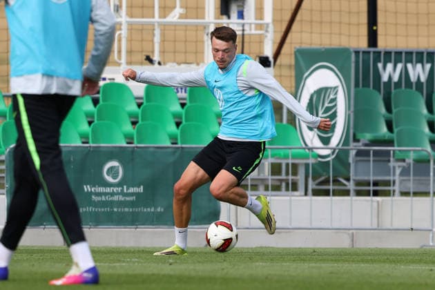 VfL Trainingslager, Weimarer Land Blankenhain, 22.07.2026, Fußball, Herren, Saison 2026 2027, 2. BL, VfL Wolfsburg, Sommer-Trainingslager: Tag 4., Dzenan Pejcinovic (VfL Wolfsburg) Weimarer Land, Thüringen Deutschland *** VfL Training Camp, Weimarer Land Blankenhain, July 22, 2026, Soccer, Men s, 2026–2027 Season, 2. Bundesliga, VfL Wolfsburg, Summer Training Camp Day 4, Dzenan Pejcinovic, VfL Wolfsburg, Weimarer Land, Thuringia, Germany