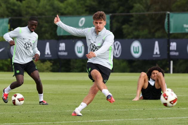 VfL Trainingslager, Weimarer Land Blankenhain, 22.07.2026, Fußball, Herren, Saison 2026 2027, 2. BL, VfL Wolfsburg, Sommer-Trainingslager: Tag 4., Joakim Maehle (VfL Wolfsburg) Weimarer Land, Thüringen Deutschland *** VfL Training Camp, Weimarer Land Blankenhain, July 22, 2026, Soccer, Men s, 2026–2027 Season, 2. Bundesliga, VfL Wolfsburg, Summer Training Camp Day 4, Joakim Maehle, VfL Wolfsburg, Weimarer Land, Thuringia, Germany