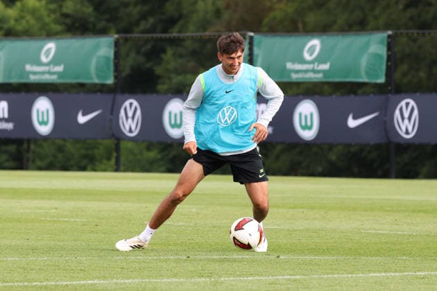 VfL Trainingslager, Weimarer Land Blankenhain, 22.07.2026, Fußball, Herren, Saison 2026 2027, 2. BL, VfL Wolfsburg, Sommer-Trainingslager: Tag 4. Eryk Grzywacz (VfL Wolfsburg) Weimarer Land, Thüringen Deutschland *** VfL Training Camp, Weimarer Land Blankenhain, July 22, 2026, Soccer, Men s, 2026–2027 Season, 2nd Bundesliga, VfL Wolfsburg, Summer Training Camp Day 4, Eryk Grzywacz, VfL Wolfsburg, Weimarer Land, Thuringia, Germany