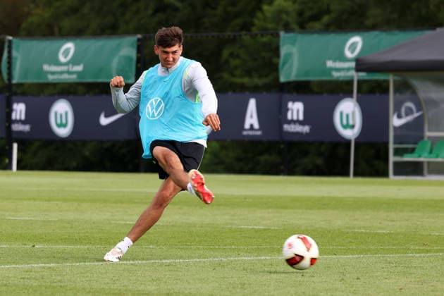 VfL Trainingslager, Weimarer Land Blankenhain, 22.07.2026, Fußball, Herren, Saison 2026 2027, 2. BL, VfL Wolfsburg, Sommer-Trainingslager: Tag 4. Eryk Grzywacz (VfL Wolfsburg) Weimarer Land, Thüringen Deutschland *** VfL Training Camp, Weimarer Land Blankenhain, July 22, 2026, Soccer, Men s, 2026–2027 Season, 2nd Bundesliga, VfL Wolfsburg, Summer Training Camp Day 4, Eryk Grzywacz, VfL Wolfsburg, Weimarer Land, Thuringia, Germany