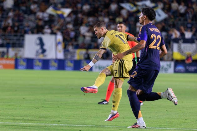 July 22, 2026, Carson, California, USA: Marcel Hartel 17 of the St. Louis City FC takes a shot for a goal during a regular season MLS, Fussball Herren, USA match against the LA Galaxy on Wednesday July 22, 2026 at Dignity Health Sports Park Stadium in Carson, California. JAVIER ROJAS PI LA Galaxy Vs. St. Louis City FC  - ZUMAp124 20260722_zaa_p124_016 Copyright: xJavierxRojasx