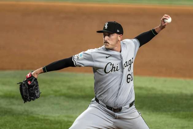 July 22, 2026, Arlington, Texas, USA: Chicago White Sox pitcher BRYAN HUDSON (60) throws a pitch against the Texas Rangers at Globe Life Field. White Sox win 4-2. MLB, Baseball Herren, USA 2026: White Sox 4:2 Rangers  - ZUMAf180 20260722_zsp_f180_025 Copyright: xMarkxFannx