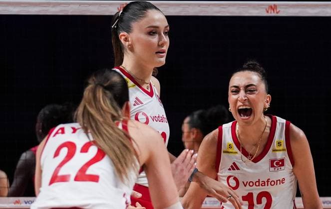 Turkiye v Canada - 2026 FIVB Volleyball Nations League MACAU, CHINA - JULY 23: Elif Sahin (12) of Turkiye celebrates after a point during the 2026 FIVB Volleyball Nations League (VNL) quarterfinal match between Turkiye and Canada at the East Asian Games Dome in Macau, China on July 23, 2026. Dilara Irem Sancar Anadolu Macau China. Editorial use only. Please get in touch for any other usage.  Copyright: x2026xAnadoluxDilaraxIremxSancarx