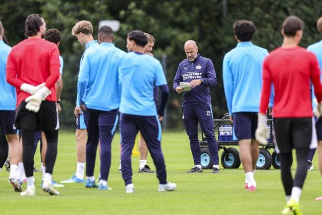 MARIENFELD , 23-07-2026 , trainingsfield Hotel-Residence Klosterpforte , season 2026 2027 , Dutch pre-season football , training PSV , picture shows PSV trainer coach Peter Bosz PSV training camp 22-07-2026  x205161123x Copyright: