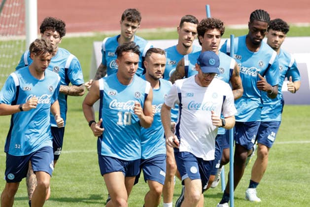 SSC Napoli preseason 2026-27 Napoli s Brazilian forward Giovane Santana do Nascimento, Napoli s Slovak midfielder Stanislav Lobotka, Luca Marianucci during seventh daySSC Napoli s 2026-27 preseason training camp in val di sole in Trentino, Dimaro Folgarida July, 23 2026. _BPH2392 Copyright: xAntonioxBalascox