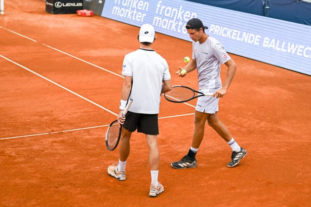 TENNIS - ATP, Tennis Herren Generali Open 2026 KITZBUEHEL,AUSTRIA,23.JUL.26 - TENNIS - ATP World Tour, Generali Open. Image shows Lukas Neumayer and Joel Schwaerzler (AUT).  GEPAxpictures xDanielxSchoenherr