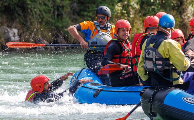 23.07.2026 - Fussball - 2. Fussball-Bundesliga - Saison 2026 2027 - 1. FC Nürnberg FCN Club - Trainingslager Sommer Sommertrainingslager Gais - Bruneck - Südtirol - Zink DaMa - xdaxmax -Teamevent - Rafting - Adriano Grimaldi (39, 1. FC Nürnberg FCN ) versucht Tim Janisch (32, 1. FC Nürnberg FCN ) ins Wasser zu ziehen *** July 23, 2026 Soccer 2 Soccer Bundesliga 2026–2027 Season 1 FC Nuremberg (FCN) Club Summer Training Camp Summer Training Camp in Gais, Brunico, South Tyrol Zink DaMa xdaxmax Team Event: Rafting with Adriano Grimaldi 39, 1 FC Nuremberg (FCN) tries to pull Tim Janisch (32, 1 FC Nuremberg (FCN)) into the water