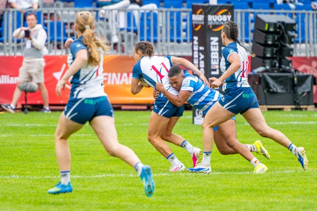 Heidelberger RK (blau) gegen TSV Handschuhsheim (weiß): 10:17 - Gruppenphase Damen Gruppe C Spiel 1 - 7er Rugby - Die Finals 2026 (23.07.2026, Hannover Erika-Fisch-Stadion (Hannover, GER), *** Heidelberg RK (Blue) vs. TSV Handschuhsheim (White) 10–17 Women’s Group Stage, Group C, Match 1, 7-a-side Rugby, The Finals 2026, July 23, 2026, Erika Fisch Stadium, Hanover, GER, Copyright: xJanxGuentherx