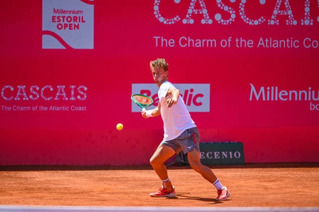 July 23, 2026, Lisbon, Lisbon, Portugal: LUCA VAN ASSCHE in action during the Round of 16 at the Millennium Estoril Open ATP, Tennis Herren tennis tournament at Clube de Tenis do Estoril. Millennium Estoril Open 2026  - ZUMAr238 20260723_zip_r238_017 Copyright: xRicardoxRochax
