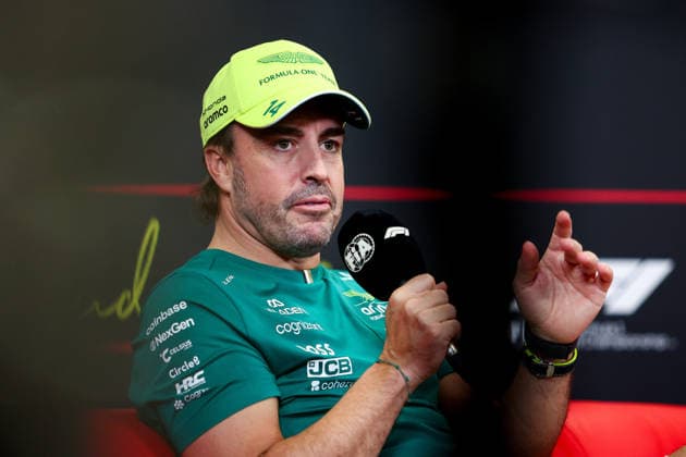 Fernando Alonso of Spain and Aston Martin Aramco F1 Team , Previews, F1 Grand Prix of Hungary, am 23. July 2026 in Budapeste, Hungary. (Foto von Diogo Cardoso DeFodi Images) Fernando Alonso of Spain and Aston Martin Aramco F1 Team , Previews, F1 Grand Prix of Hungary, Hungaroring on July 23, 2026 in Budapeste, Hungary. (Photo by Diogo Cardoso DeFodi Images) - *** Fernando Alonso of Spain and the Aston Martin Aramco F1 Team, Previews, F1 Grand Prix of Hungary, on July 23, 2026, in Budapest, Hungary. Photo by Diogo Cardoso DeFodi Images. Fernando Alonso of Spain and the Aston Martin Aramco F1 Team, Previews, F1 Hungarian Grand Prix, Hungaroring on July 23, 2026, in Budapest, Hungary. Photo by Diogo Cardoso DeFodi Images