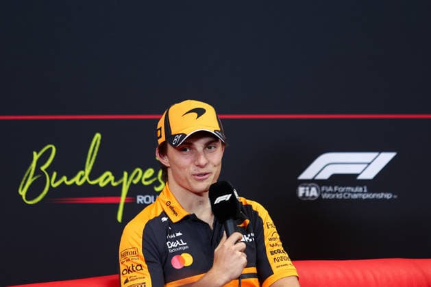 Oscar Piastri of Australia and McLaren , Previews, F1 Grand Prix of Hungary, am 23. July 2026 in Budapeste, Hungary. (Foto von Diogo Cardoso DeFodi Images) Oscar Piastri of Australia and McLaren , Previews, F1 Grand Prix of Hungary, Hungaroring on July 23, 2026 in Budapeste, Hungary. (Photo by Diogo Cardoso DeFodi Images) - *** Oscar Piastri of Australia and McLaren, Previews, F1 Grand Prix of Hungary, on July 23, 2026, in Budapest, Hungary. Photo by Diogo Cardoso DeFodi Images. Oscar Piastri of Australia and McLaren, Previews, F1 Hungarian Grand Prix, Hungaroring on July 23, 2026, in Budapest, Hungary. Photo by Diogo Cardoso DeFodi Images