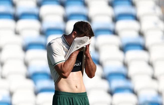 Warren O Hora of Hibernian shows a look of dejection after conceding the opening goal Malisheva v Hibernian, UEFA Conference League, 2nd Qualifying Round, 1st Leg, Football, Liman Gegaj Stadium, Malisheva, Kosovo - 23 Jul 2026Malisheva Liman Gegaj Stadium Kosovo United Kingdom  Copyright: xNikolaxKrstic Shutterstockx 16999261ah