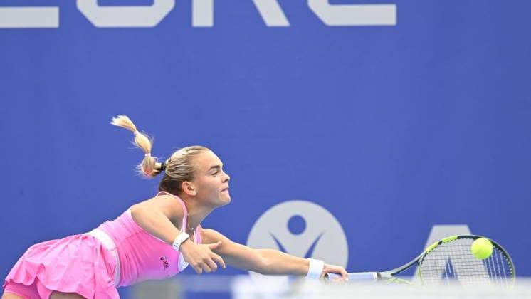 Sara Bejlek of Czech Republic playes against Maria Timofeeva of Uzbekistan during their match within the women s WTA, Tennis Damen 250 Livesport Prague Open 2026 tennis tournament in Prague, Czech Republic, on July 23, 2026. (CTKxPhoto MichalxKrumphanzl) CTKPhotoP2026072306468  CTKPhotoP2026072306468