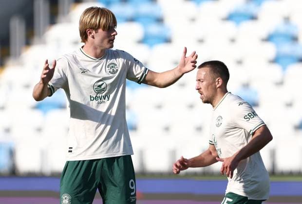 Nathan Lowe of Hibernian shows a look of dejection Malisheva v Hibernian, UEFA Conference League, 2nd Qualifying Round, 1st Leg, Football, Liman Gegaj Stadium, Malisheva, Kosovo - 23 Jul 2026Malisheva Liman Gegaj Stadium Kosovo United Kingdom  Copyright: xNikolaxKrstic Shutterstockx 16999261bj