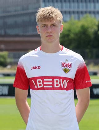 BAU Stuttgart , Maximilian Herwerth ; VfB Stuttgart II ; 3.Liga; Porträttermin 2026 2027, *** BAU Stuttgart, Maximilian Herwerth, VfB Stuttgart II, 3rd Division, Photo Shoot 2026–2027,