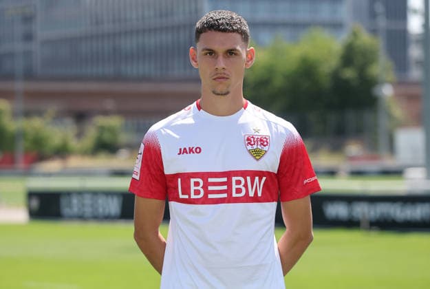 BAU Stuttgart , Collin Schramm; VfB Stuttgart II ; 3.Liga; Porträttermin 2026 2027, *** BAU Stuttgart, Collin Schramm, VfB Stuttgart II, 3. Liga, Photo Shoot 2026–2027,