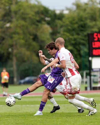 SOCCER - UEFA ECL, Liepaja vs. A.Wien JURMALA,LATVIA,23.JUL.26 - SOCCER - UEFA Conference League, qualification, FK Liepaja vs Austria Wien. Image shows Moritz Wels (A.Wien) and Vjaceslavs Isajevs (Liepaja). Keywords: goal.  GEPAxpictures xArminxRauthner