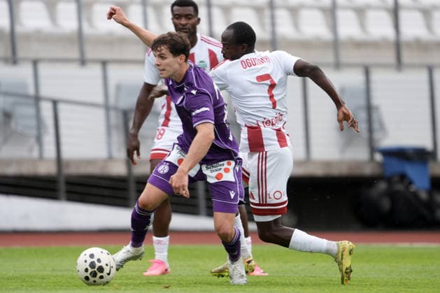 Latvia Soccer FK Liepaja Austria Wien, Riga, Latvia, 23.07.2026, football, soccer Johannes EGGESTEIN of FK Austria Wien and Abiodun OGUNNIYI of FK Liepaja in action during the UEFA Europa Conference League qualifying round game between Latvia™s FK Liepaja and Austria Wien komandam in Sloka, Latvia 23.07.2026. Photo: Roman Koksarov (RKF) Riga Latvia Copyright: xRomanxKoksarovx RKV00224.JPG