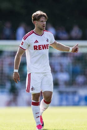 BERGISCH GLADBACH, GERMANY - JULY 23: Jan Thielmann (1. FC Koeln, 29) showing thumbs up during the second friendly game of season 2026 27 between SV Bergisch Gladbach vs. 1. FC Koeln at BELKAW ARENA on July 23, 2026 in Bergisch Gladbach, Germany. North Rhine Westphalia Germany Copyright: xSteffiexWunderlx