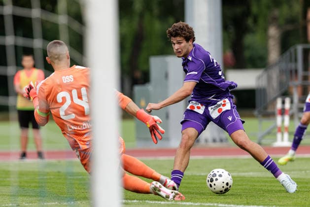 SOCCER - UEFA ECL, Liepaja vs. A.Wien JURMALA,LATVIA,23.JUL.26 - SOCCER - UEFA Conference League, qualification, FK Liepaja vs Austria Wien. Image shows Davis Oss (Liepaja) and Florian Wustinger (A.Wien).  GEPAxpictures xArminxRauthner