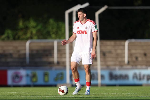 Luka Lochoshvili (1. FC Köln) in Aktion, am Ball, Einzelaktion waehrend des Testspiels zwischen 1. FC Köln und SV Bergisch Gladbach 09, Belkaw Arena am 23. July 2026 in Bergisch Gladbach, Deutschland. (Foto von Oliver Kaelke DeFodi Images) +++ Luka Lochoshvili (1. FC Köln) controls the ball during the friendly match between 1. FC Köln and SV Bergisch Gladbach 09 at Belkaw Arena on July 23, 2026 in Bergisch Gladbach, Germany. (Photo by Oliver Kaelke DeFodi Images) (Photo by Oliver Kaelke DeFodi Images) - *** Luka Lochoshvili of 1 FC Köln in action, on the ball, making a solo run during the friendly match between 1 FC Köln and SV Bergisch Gladbach 09 at Belkaw Arena on July 23, 2026, in Bergisch Gladbach, Germany Photo by Oliver Kaelke DeFodi Images Luka Lochoshvili of 1 FC Köln controls the ball during the friendly match between 1 FC Köln and SV Bergisch Gladbach 09 at Belkaw Arena on July 23, 2026 in Bergisch Gladbach, Germany Photo by Oliver Kaelke DeFodi Images Photo by Oliver Kaelke DeFodi Images