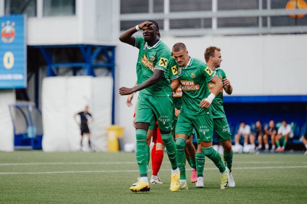 SOCCER - UEFA ECL, Santa Coloma vs Rapid ANDORRA LA VELLA,ANDORRA,23.JUL.26 - SOCCER - UEFA Conference League, qualification, FC Santa Coloma vs SK Rapid Wien. Image shows the rejoicing of Serge Philippe Raux Yao and Nenad Cvetkovic (Rapid).  GEPAxpictures xAlexanderxSolc