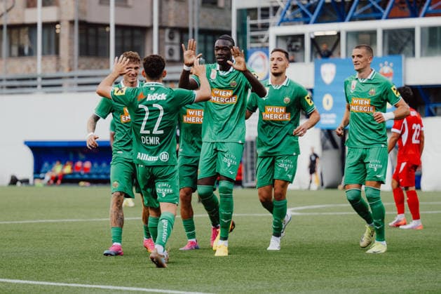 SOCCER - UEFA ECL, Santa Coloma vs Rapid ANDORRA LA VELLA,ANDORRA,23.JUL.26 - SOCCER - UEFA Conference League, qualification, FC Santa Coloma vs SK Rapid Wien. Image shows the rejoicing of team Rapid.  GEPAxpictures xAlexanderxSolc
