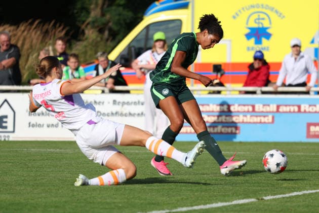 VfL - Eindhoven, Testspiel, Frauen Gifhorn, 23.07.2026, Fußball, Frauen, Saison 2026 27, VfL Wolfsburg vs PSV Eindhoven, Testspiel: Cora Zicai (VfL Wolfsburg) Niedersachsen Deutschland *** VfL Eindhoven, Friendly Match, Gifhorn Women s Team, July 23, 2026, Soccer, Women s, 2026–27 Season, VfL Wolfsburg vs. PSV Eindhoven, Friendly Match, Cora Zicai, VfL Wolfsburg, Lower Saxony, Germany