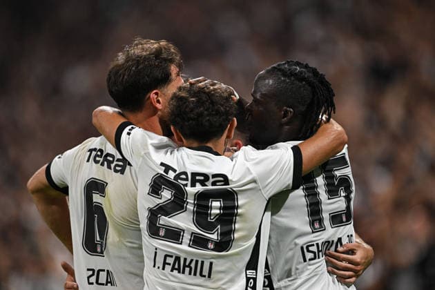 Besiktas v Midtjylland - UEFA Europa League second qualifying round ISTANBUL, TURKIYE - JULY 23: Players of Besiktas celebrate after a goal during the UEFA Europa League second qualifying round first leg match between Besiktas and Midtjylland at Tupras Stadium in Istanbul, Turkiye on July 23, 2026. Saffet Azak Anadolu Istanbul Turkey. Editorial use only. Please get in touch for any other usage.  Copyright: x2026xAnadoluxSaffetxAzakx