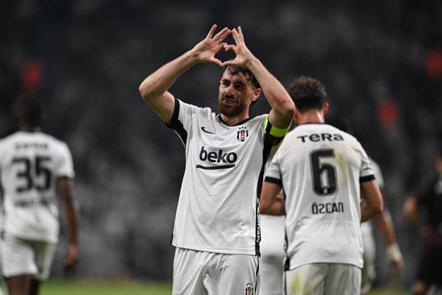 Besiktas v Midtjylland - UEFA Europa League second qualifying round ISTANBUL, TURKIYE - JULY 23: Orkun Kokcu (10) of Besiktas celebrates after scoring a goal during the UEFA Europa League second qualifying round first leg match between Besiktas and Midtjylland at Tupras Stadium in Istanbul, Turkiye on July 23, 2026. Saffet Azak Anadolu Istanbul Turkey. Editorial use only. Please get in touch for any other usage.  Copyright: x2026xAnadoluxSaffetxAzakx