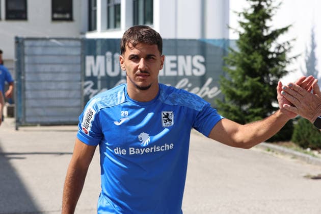 Fussball, Herren, Regionalliga Bayern, Saison 2026 2027, TSV 1860 München, Training Filip Ilic, Probespieler aktuell beim TSV 1860 München *** Soccer, Men s, Bavarian Regional League, 2026–2027 Season, TSV 1860 Munich, Filip Ilic s Training, Trial Player Currently with TSV 1860 Munich
