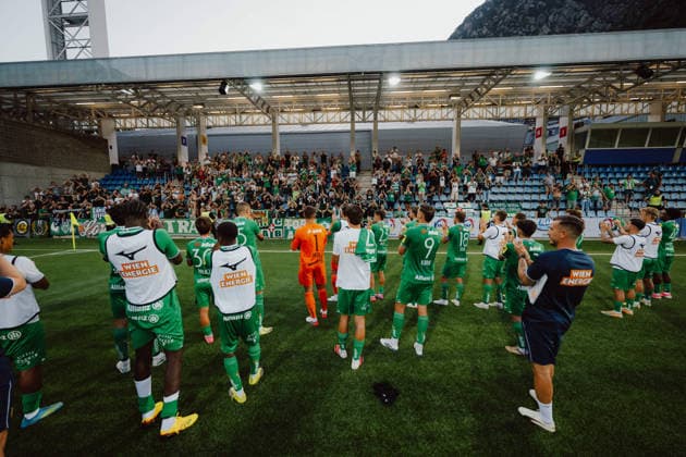 SOCCER - UEFA ECL, Santa Coloma vs Rapid ANDORRA LA VELLA,ANDORRA,23.JUL.26 - SOCCER - UEFA Conference League, qualification, FC Santa Coloma vs SK Rapid Wien. Image shows the rejoicing of team Rapid and fans.  GEPAxpictures xAlexanderxSolc