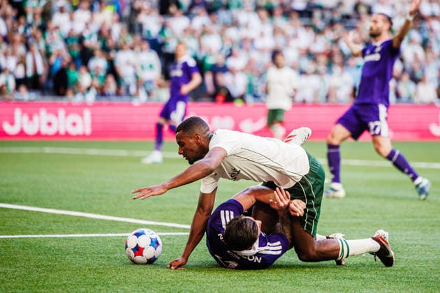 260723 Paulos Abraham of Hammarby and Giulian Biancone of Anderlecht during the UEFA Europa League second qualifying round football match between Hammarby and Anderlecht on July 23, 2026 in Stockholm. Photo: Kenta Jönsson BILDBYRAN COP 210 KJ0354 fotboll football soccer fotball uefa europa league europa league kval qualifying round qualification hammarby anderlecht bbeng grappa33 *** July 23, 2026: Paulos Abraham of Hammarby and Giulian Biancone of Anderlecht during the UEFA Europa League second qualifying round soccer match between Hammarby and Anderlecht on July 23, 2026 in Stockholm. Photo by Kenta Jönsson, BILDBYRAN COP 210 KJ0354. soccer, football, UEFA Europa League, Europa League qualifying round, Hammarby, Anderlecht, bbeng, grappa33  Copyright: KENTAxJÖNSSON BB260723KJ099