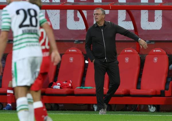 ENSCHEDE - FC Twente coach John van den Brom during the UEFA Europa League second qualifying round match between FC Twente and Ferencvaros at the Grolsch Veste on July 23, 2026 in Enschede, the Netherlands. (Photo by DeFodi Images) - *** ENSCHEDE FC Twente coach John van den Brom during the UEFA Europa League second qualifying round match between FC Twente and Ferencvaros at the Grolsch Veste on July 23, 2026, in Enschede, the Netherlands. Photo by DeFodi Images