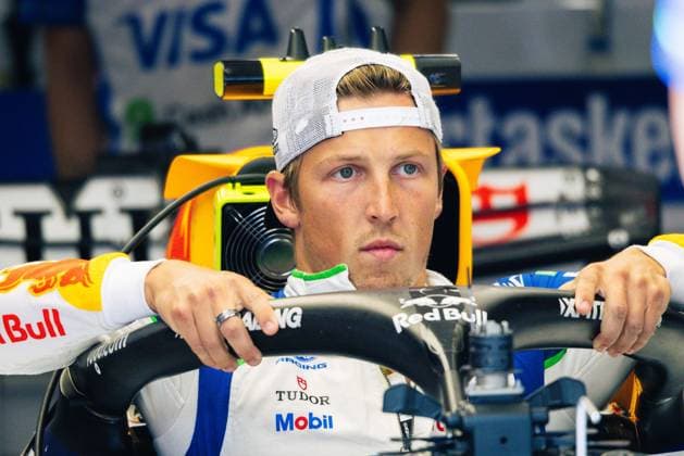 Formula 1 AWS Hungarian Grand Prix 2026 Cedric Marcadier OVERTAKE MAXPPP - Budapest 23 07 2026 30 LAWSON Liam (nzl), Visa Cash App Racing Bulls Formula One Team, portrait at the Formula 1 AWS Hungarian Grand Prix 2026, the 11th round of the 2026 FIA Formula 1 World Championship, WM, Weltmeisterschaft at the Hungaroring in Budapest, Hungary, from 23 to 26 July 2026 Budapest Hungaroring Hungary  Copyright: xOVERTAKE MAXPPPxCedricxMarcadierx OVT202607237126 OVT202607237126