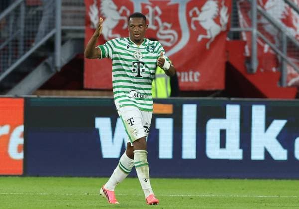 ENSCHEDE - Ferencvaros player Lenny Joseph celebrates after scoring during the UEFA Europa League second qualifying round match between FC Twente and Ferencvaros at Grolsch Veste on July 23, 2026 in Enschede, the Netherlands. (Photo by DeFodi Images) - *** ENSCHEDE Ferencvaros player Lenny Joseph celebrates after scoring during the UEFA Europa League second qualifying round match between FC Twente and Ferencvaros at Grolsch Veste on July 23, 2026, in Enschede, the Netherlands. Photo by DeFodi Images