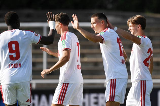 23.07.2026, xophax, Fussball 1.Bundesliga, 1.FC Koeln Freundschaftsspiel in der Beklau Arena Bergisch Gladbach. SV Bergisch Gladbach gegen 1.FC Köln . V.l.n.rechts : Ragnar Ache , Luca Waldschmidt , Said El Mala , Jan Thielmann ( alle 1.FC Köln ) Koeln *** July 23, 2026, xophax, Soccer, Bundesliga 1, 1 FC Köln Friendly Match at the Beklau Arena in Bergisch Gladbach: SV Bergisch Gladbach vs. 1 FC Köln. From left to right: Ragnar Ache, Luca Waldschmidt, Said El Mala, Jan Thielmann—all of 1 FC Köln