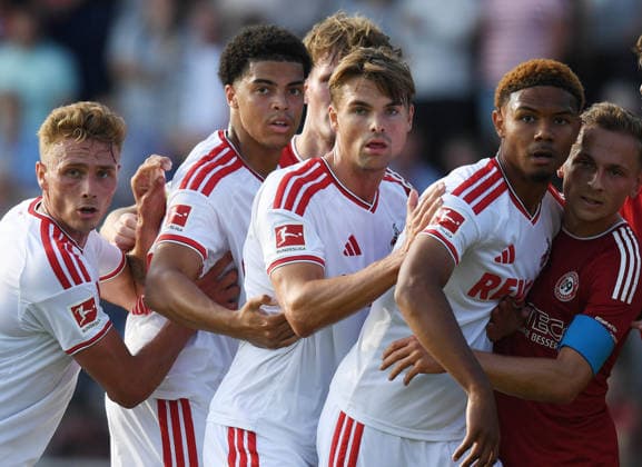 23.07.2026, xophax, Fussball 1.Bundesliga, 1.FC Koeln Freundschaftsspiel in der Beklau Arena Bergisch Gladbach. SV Bergisch Gladbach gegen 1.FC Köln . V.l.n.rechts : Sebastian Sebulonsen , Jahmai Simpson-Pusey , Maik Afri Akumu ( alle 1.Fc Köln ) Koeln *** July 23, 2026, xophax, Soccer, Bundesliga 1, 1. FC Köln Friendly Match at the Beklau Arena in Bergisch Gladbach: SV Bergisch Gladbach vs. 1. FC Köln. From left to right: Sebastian Sebulonsen, Jahmai Simpson Pusey, Maik Afri Akumu—all from 1. FC Köln