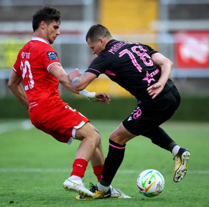 UEFA Europa Conference League Second Qualifying Round First Leg, Tolka Park, Dublin 23 7 2026 Shelbourne vs Nomme Kalju FC Shels™ Rodrigo Freitas and Danyl Mashchenko of Kalju Rodrigo Freitas and Danyl Mashchenko 23 7 2026  Copyright: xx RB1_5255