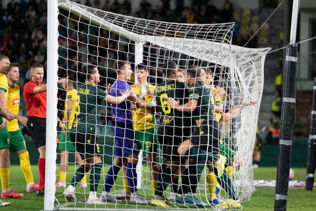 ZILINA, 23.07.2026 MECZ LIGA KONFERENCJI SEZON 2026 27: MSK ZILINA - GKS KATOWICE UEFA CONFERENCE LEAGUE 2025 26: MSK ZILINA - GKS KATOWICE BOJKA W POLU KARNYM FOT. MATEUSZ WIEWIORKA 400MM.PL NEWSPIX.PL --- newspix.pl 