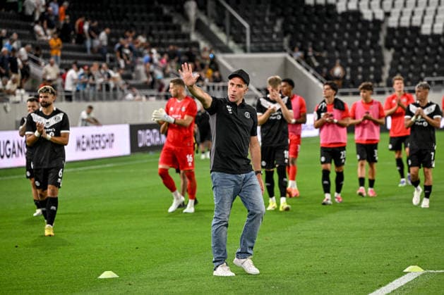 23 07 2026, Lugano, AIL Arena, Conference League: FC Lugano - KF Dukagjini, head coach Mattia Croci-Torti (Lugano) celebrates the victory Lugano AIL Arena Ticino Switzerland *** July 23, 2026, Lugano, AIL Arena, Conference League: FC Lugano vs. KF Dukagjini; head coach Mattia Croci Torti; Lugano celebrates the victory; Lugano, AIL Arena, Ticino, Switzerland Copyright: xJustPictures.ch AndreaxBrancax jp-en-AnBr-AB_23072026_9329