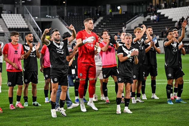 23 07 2026, Lugano, AIL Arena, Conference League: FC Lugano - KF Dukagjini, Lugano celebrate the victory with the fans Lugano AIL Arena Ticino Switzerland *** July 23, 2026, Lugano, AIL Arena, Conference League: FC Lugano vs. KF Dukagjini; Lugano celebrates the victory with the fans at the AIL Arena in Lugano, Ticino, Switzerland Copyright: xJustPictures.ch AndreaxBrancax jp-en-AnBr-AB_23072026_9379