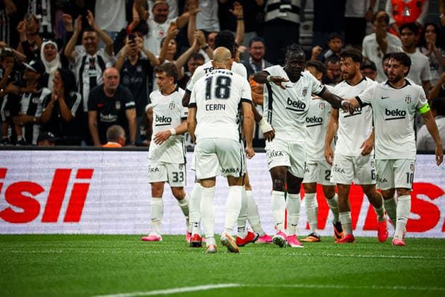 Besiktas vs Midtjylland UEFA Europa League Qualification 2nd Round Orkun Kokcu of Besiktas JK, Junior Olaitan of Besiktas JK, Salih Ozcan of Besiktas JK and Ridvan Yilmaz of Besiktas JK celebrate the goal during the match. Besiktas and Midtjylland faced each other at UEFA Europa League Qualification 2nd Round 1st leg. The match took place in Tupras Stadium on July 23th, 2026. Istanbul Istanbul Turkey Copyright: xBurakxBasturkx