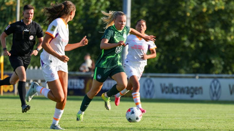 VfL - Eindhoven, Testspiel, Frauen Gifhorn, 23.07.2026, Fußball, Frauen, Saison 2026 27, VfL Wolfsburg vs PSV Eindhoven, Testspiel: Anny Kerim-Lindland (VfL Wolfsburg) Niedersachsen Deutschland *** VfL Eindhoven, Friendly Match, Gifhorn Women, July 23, 2026, Soccer, Women, 2026–27 Season, VfL Wolfsburg vs. PSV Eindhoven, Friendly Match: Anny Kerim Lindland, VfL Wolfsburg, Lower Saxony, Germany