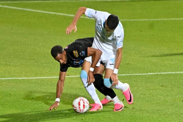 RIJEKA, CROATIA - JULY 23: Niko Jankovic of Rijeka (R) in action against Barry Cotter of Derry City (L) during the UEFA Conference League QR-2 first match between Rijeka (CRO) and Derry City (IRL) at Stadium Rujevica, Rijeka on July 23, 2026 in Rijeka, Croatia. (Photo by Igor Kupljenik Sports Press Photo).  Copyright: xIgorxKupljenikx xSPPx Sportspressphoto_SPR195247