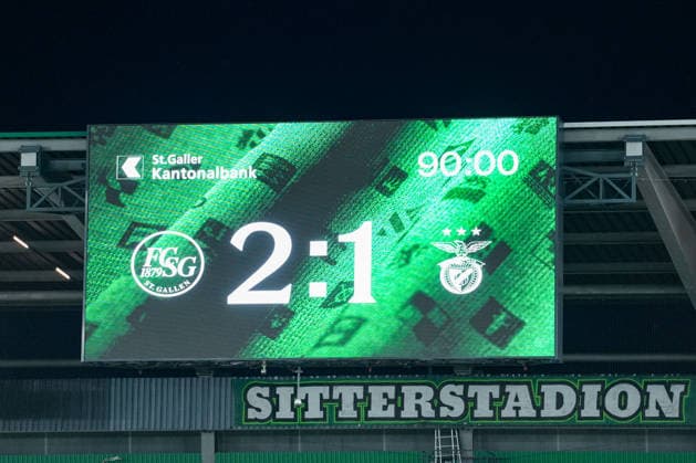 Fussball, UEFA Europa League Qualifikation: FC St. Gallen 1879 vs. Benfica Lissabon, Donnerstag, 23.07.2026 (Berit Sitterstadion, St. Gallen, Schweiz); Anzeigetafel nach Spielende *** Soccer, UEFA Europa League Qualifying: FC St. Gallen 1879 vs. Benfica Lisbon, Thursday, July 23, 2026, Berit Sitter Stadium, St. Gallen, Switzerland; Scoreboard at the end of the game Copyright: xValentinxDomgjonix