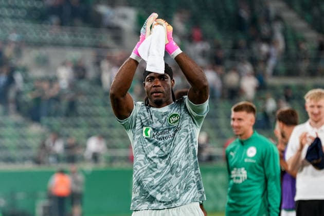 Fussball, UEFA Europa League Qualifikation: FC St. Gallen 1879 vs. Benfica Lissabon, Donnerstag, 23.07.2026 (Berit Sitterstadion, St. Gallen, Schweiz); Lawrence Ati-Zigi (1, FC St. Gallen) *** Soccer, UEFA Europa League Qualifying: FC St. Gallen 1879 vs. Benfica Lisbon, Thursday, July 23, 2026, Berit Sitter Stadium, St. Gallen, Switzerland; Lawrence Ati Zigi 1, FC St. Gallen Copyright: xValentinxDomgjonix