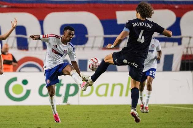 UEFA Europa League Qualifikation 2026 2027 - 2. Runde, 23.07.2027 - HNK Hajduk Split (Kroatien) vs. Pafos FC (Zypern) - Stadion Poljud (Split, Kroatien); Dalisson De Almeida (Hajduk Split), David Luiz (Pafos) *** UEFA Europa League Qualifying Round 2, 2026–2027, July 23, 2027: HNK Hajduk Split (Croatia) vs. Pafos FC (Cyprus) at Poljud Stadium, Split, Croatia. Dalisson De Almeida (Hajduk Split), David Luiz (Pafos) Copyright: xLUKAxKOLANOVICx